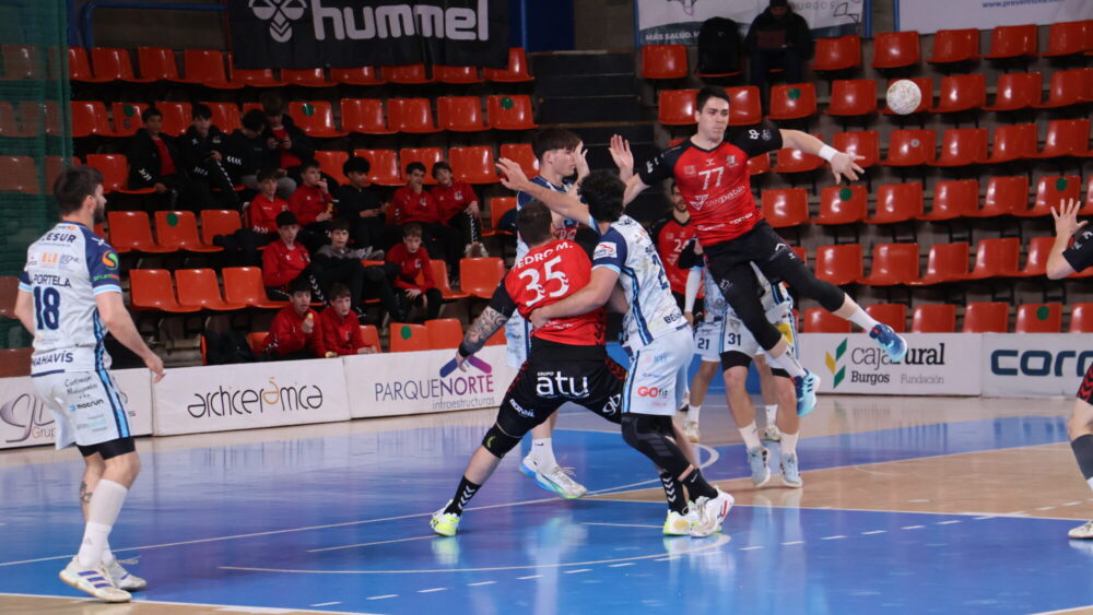 triunfo-muy-placido-del-ubu-san-pablo-ante-el-trops-malaga-(34-25)
