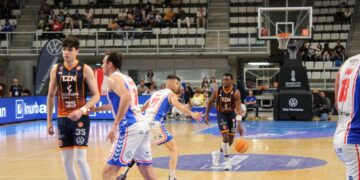 grupo-ureta-tizona-vence-en-alicante-yda-un-paso-de-gigante-hacia-la-salvacion-(92-97)