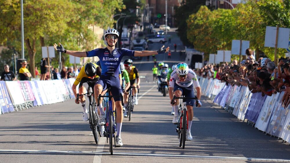 xander-graham,-nuevo-lider-de-la-vuelta-junior-ribera-del-duero