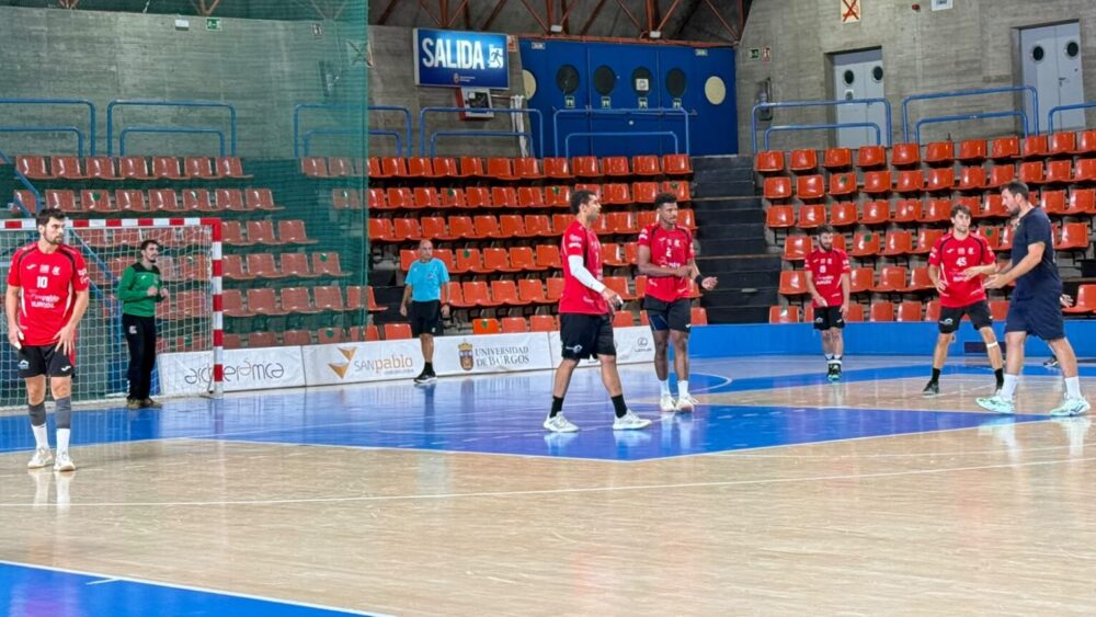 el-ubu-san-pablo-se-lleva-el-amistoso-ante-el-bm-guadalajara-(33-29)