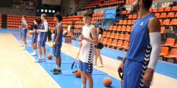 el-recoletas-salud-san-pablo-abre-el-i-torneo-coliseum-ante-el-surne-bilbao