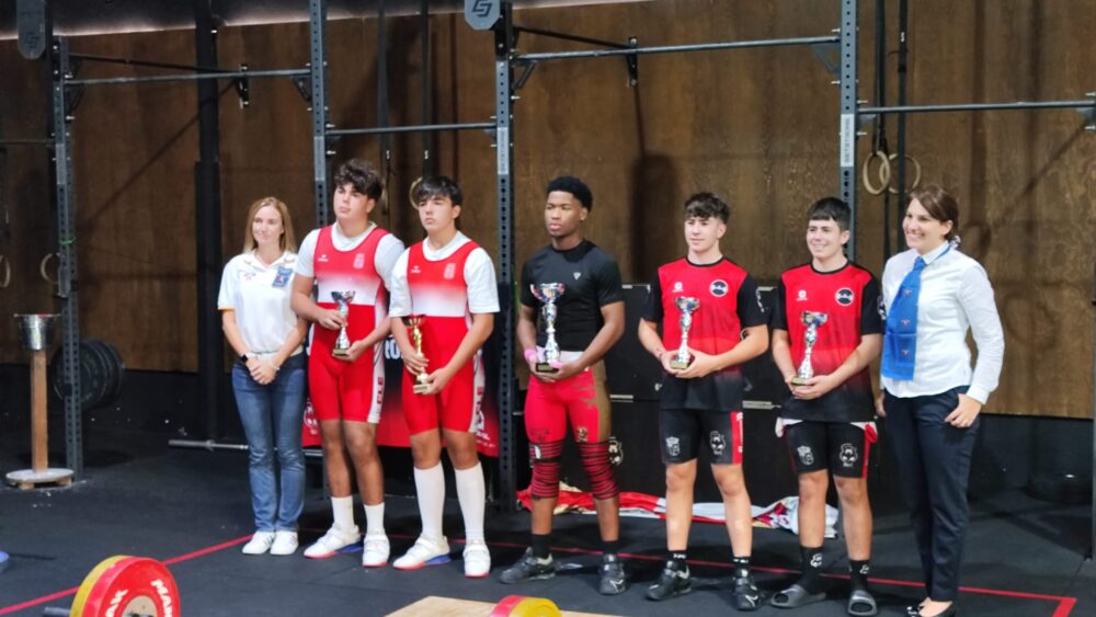 oro-y-plata-de-denzel-castillo-y-sara-martinez-en-el-regional-junior-e-infantil