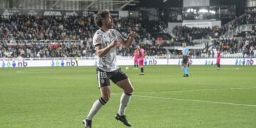 curro-hace-justicia-a-la-insistencia-del-burgos-cf-(1-0)