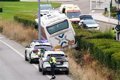 auxiliados-los-pasajeros-de-un-bus-que-no-podian-salir-tras-volcar-en-santa-marta-al-desvanecerse-el-conductor